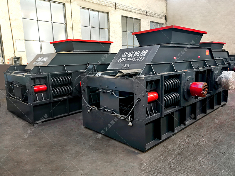 用對(duì)輥式破碎機(jī)打瓜米石效果怎么樣？?jī)r(jià)格貴嗎？