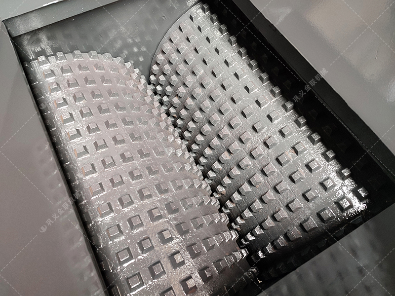 瀝青混合料性能不達(dá)標(biāo)？雙齒輥破碎機(jī)助你提升路面質(zhì)量